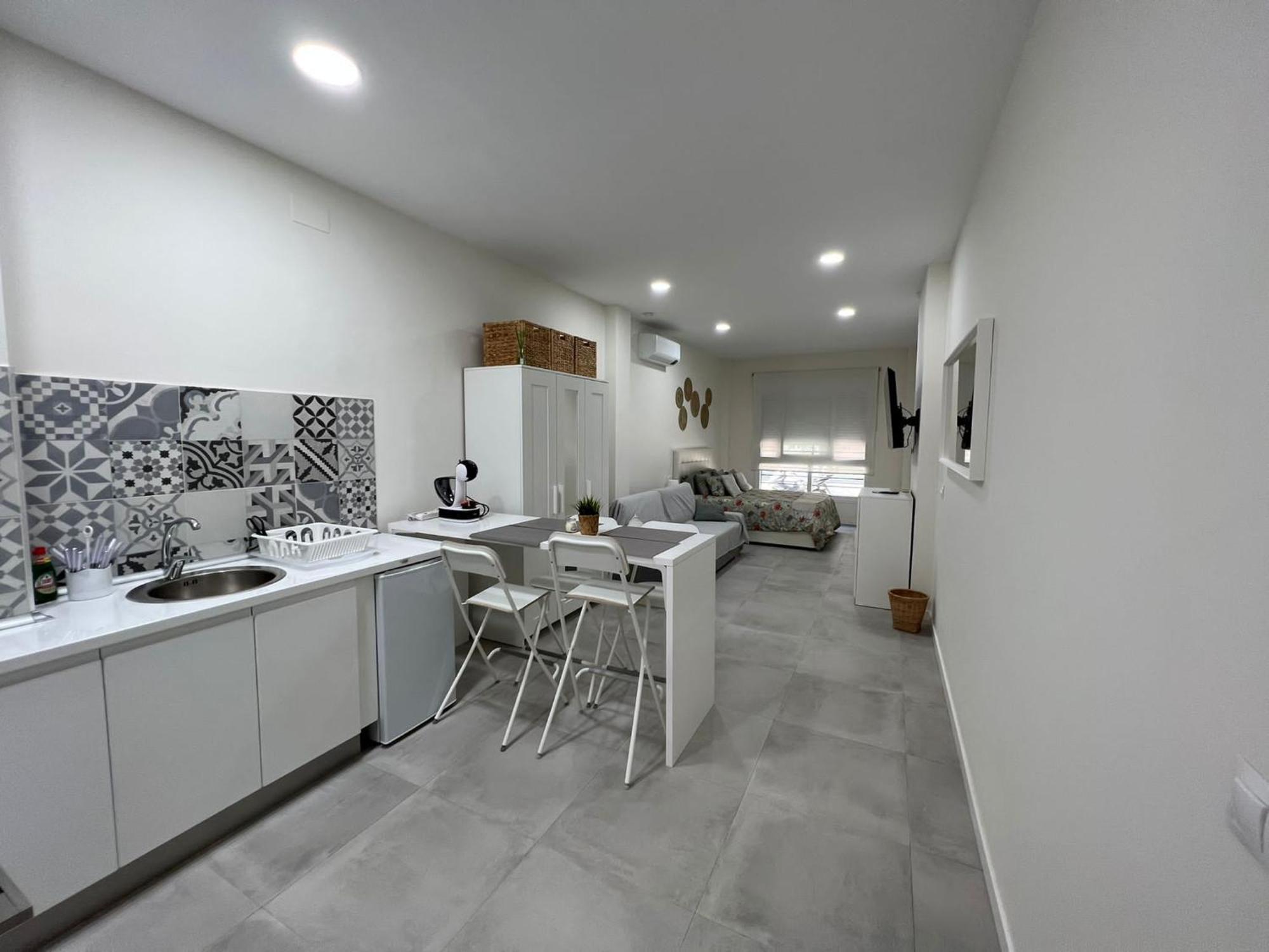 Centro Estudio Trinidad Malaga 3 Eksteriør billede