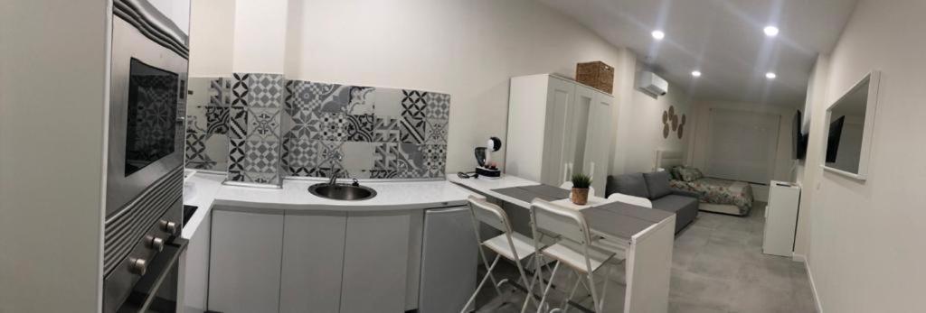Centro Estudio Trinidad Malaga 3 Eksteriør billede